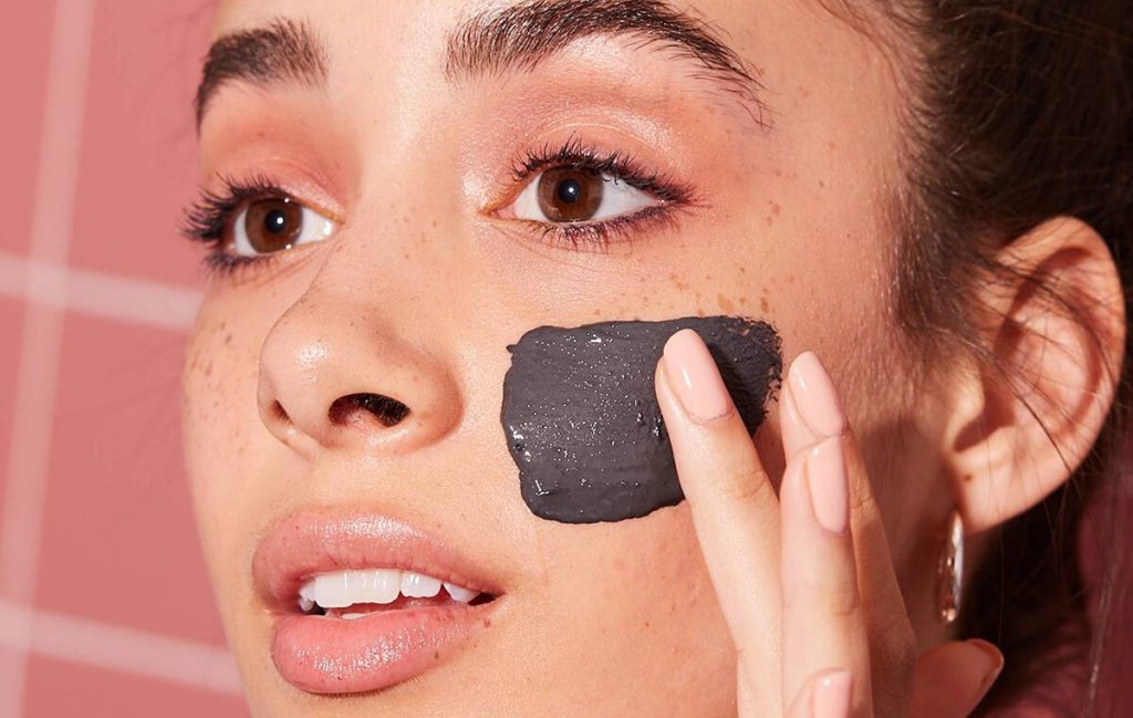 Benefits of charcoal mask